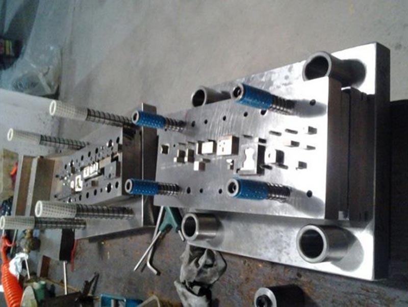 南城模具制造-12